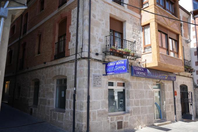 Apartamentos Turisticos Empecinado Roa Bagian luar foto